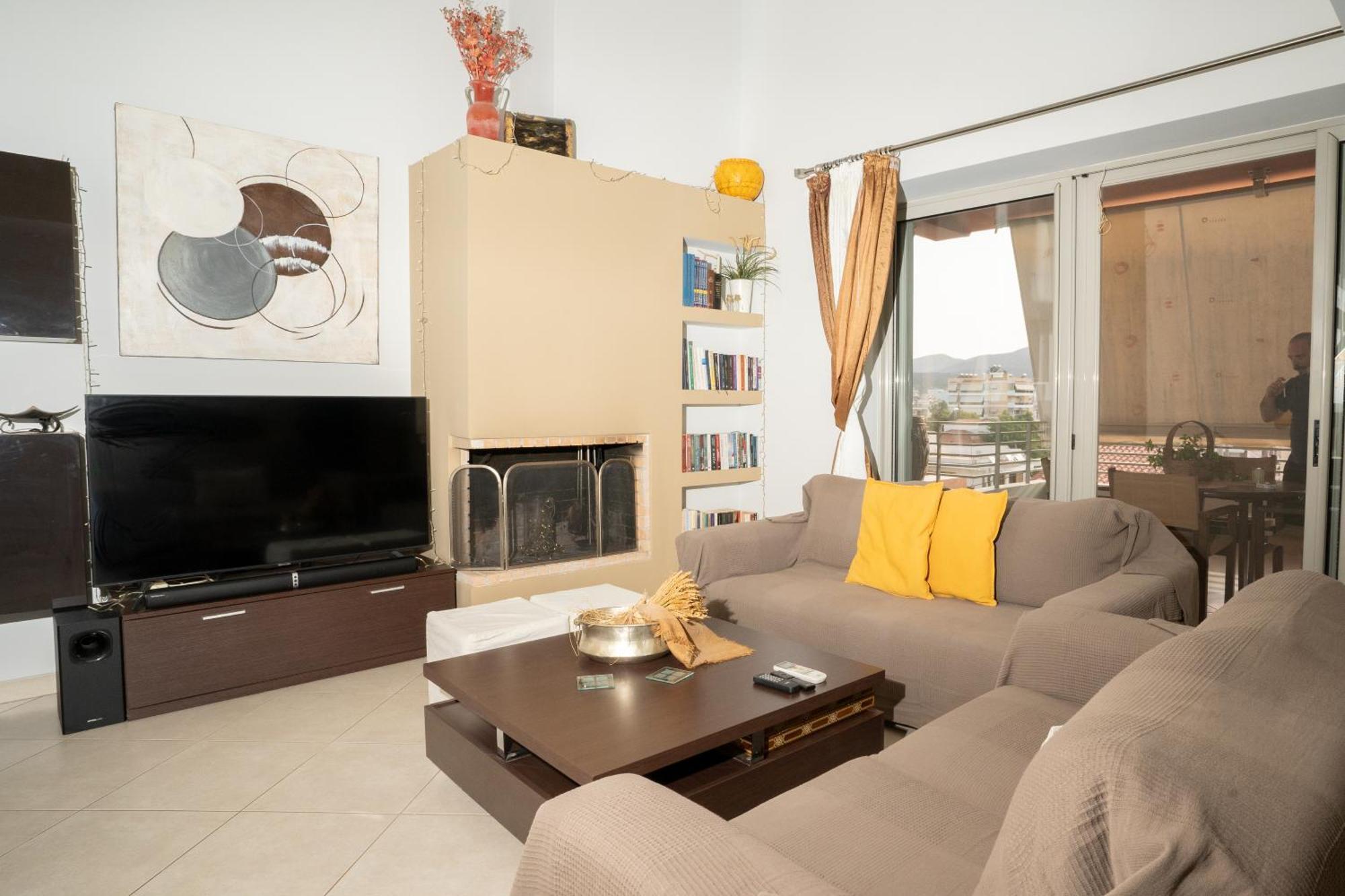 Maria'S Airport Apartment Коропион Екстериор снимка
